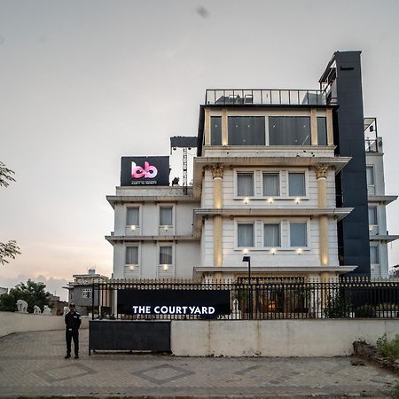 فندق The Courtyard - Beyond Bar & Club أُودايبور المظهر الخارجي الصورة