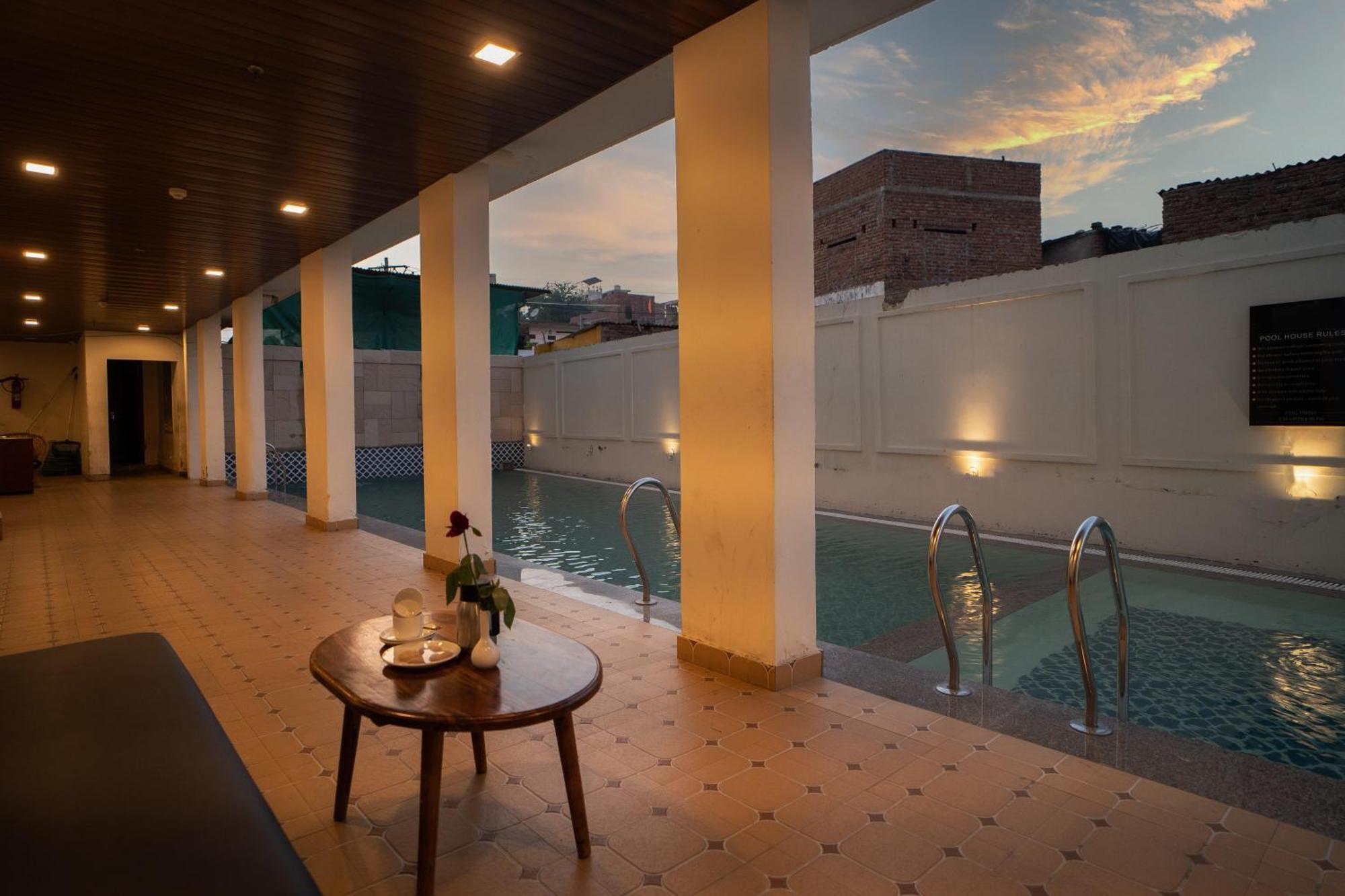 فندق The Courtyard - Beyond Bar & Club أُودايبور المظهر الخارجي الصورة